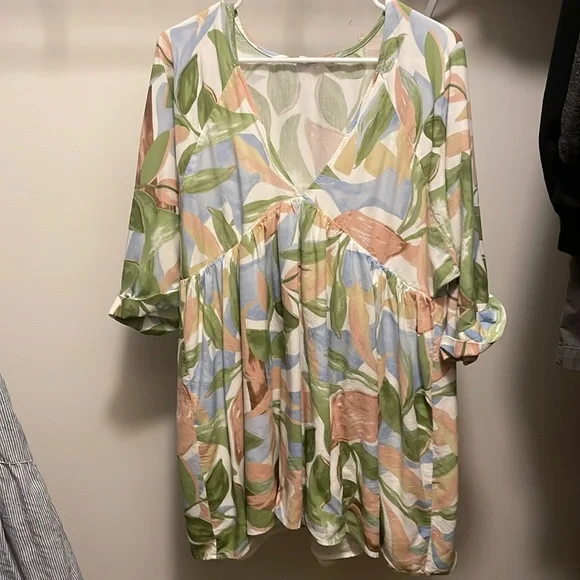 Girl and the Sun Dress - Picture 4 of 8